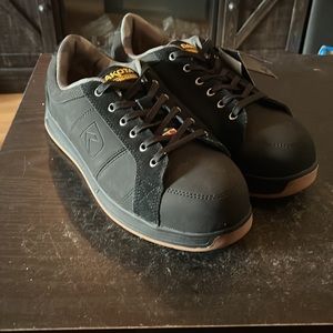 Dakota Workpro Series STEEL TOE skater shoes - SIZE 11